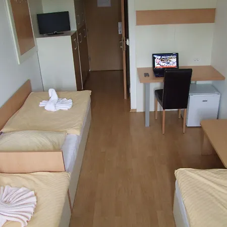 Galaksija 3* Trebnje