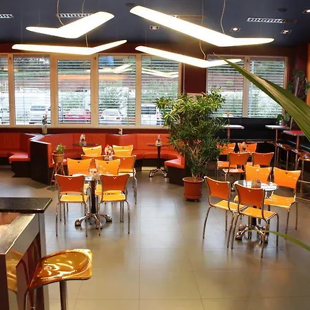 Galaksija 3* Trebnje