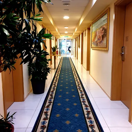 Otel Galaksija