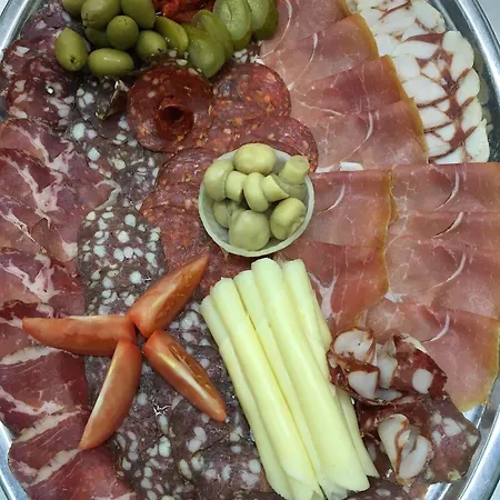 Galaksija 3* Trebnje