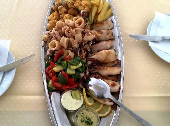 فندق Galaksija 3*